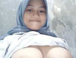 Kisah Memek Keluarga Salmiah